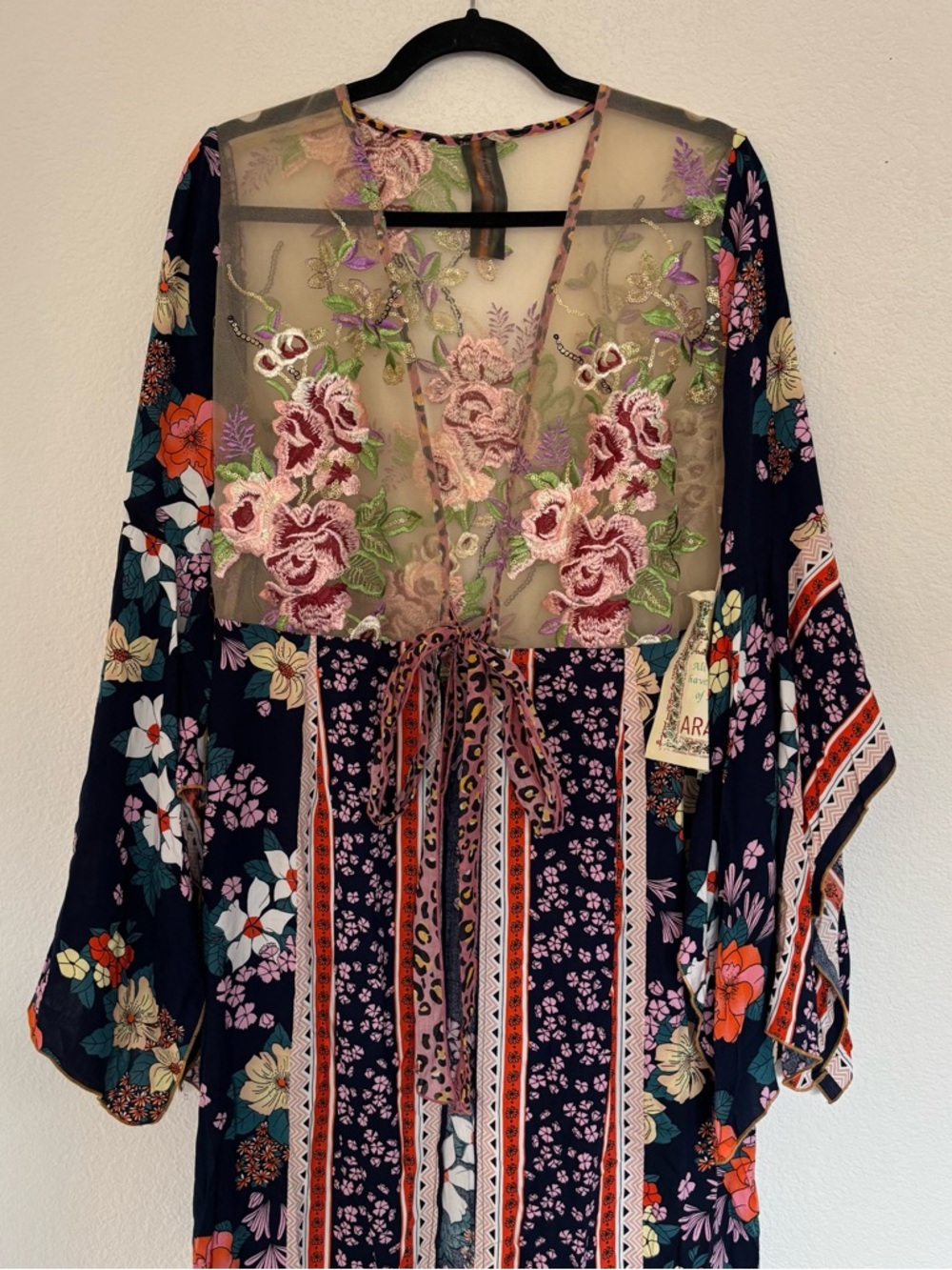 Aratta Amelia Kimono Top Night Floral NWT - Picture 3 of 10